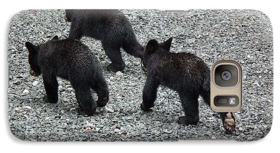 Young Galaxy S7 Case featuring the photograph Three Little Bears in Step by Jan Dappen