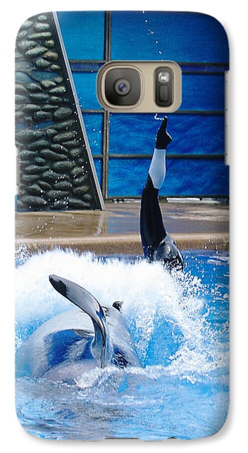 Sea World Galaxy S7 Case featuring the photograph Unbelievable by David Nicholls