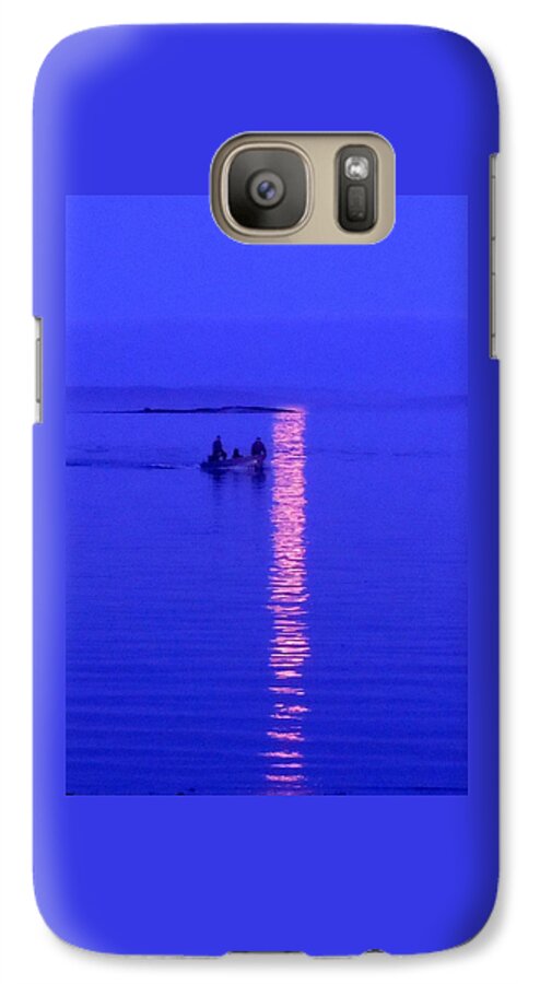 Loberstermen Galaxy S7 Case featuring the photograph Coming Home by Francine Frank