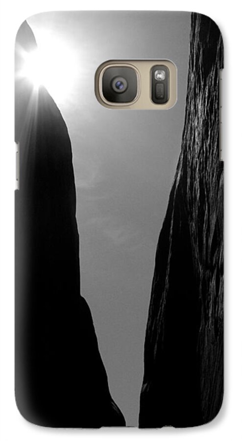 Bw Galaxy S7 Case featuring the photograph Light of Day by Vicki Pelham