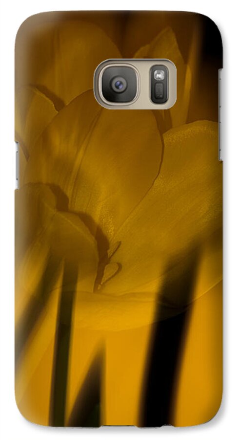 Tulip Galaxy S7 Case featuring the photograph Tulip Abstract by Ed Gleichman