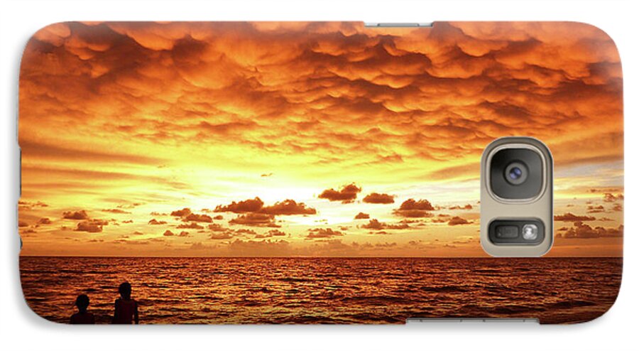 Sunset Galaxy S7 Case featuring the photograph Sunset Before The Storm #1 by Melanie Moraga