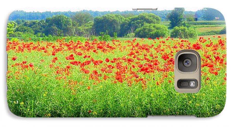 Landscapes Galaxy S7 Case featuring the photograph Poppy Fields by Vesna Martinjak