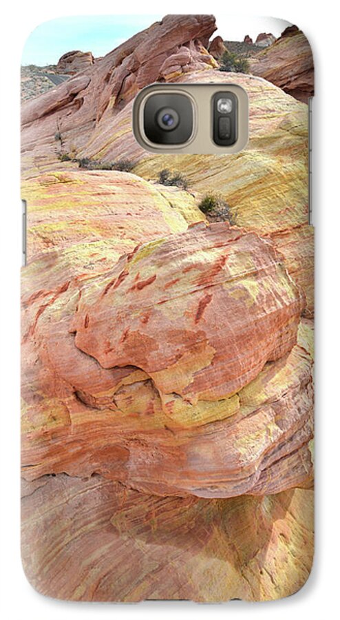 Valley Of Fire Galaxy S7 Case featuring the photograph Colorful Sandstone in Valley of Fire #22 by Ray Mathis