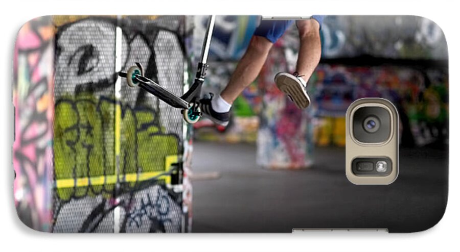 Southbank Skatepark Galaxy S7 Case featuring the photograph Airborne at Southbank by Rona Black