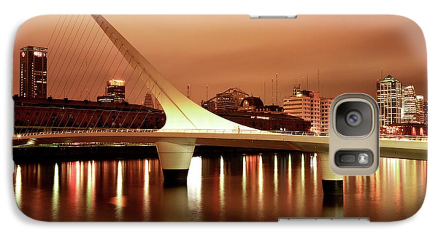 Buenos Aires Galaxy S7 Case featuring the photograph Buenos Aires on fire by Bernardo Galmarini