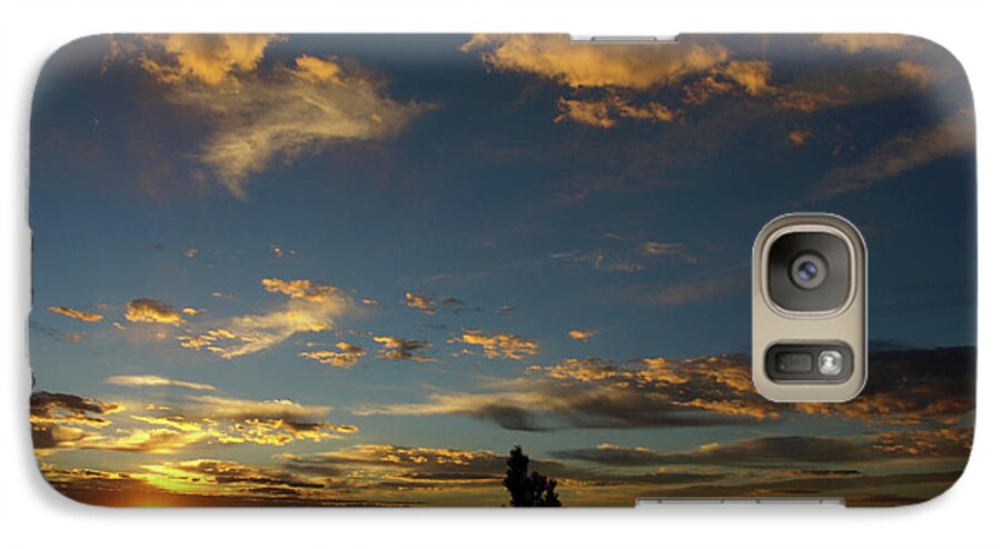 Sunrise Galaxy S7 Case featuring the photograph Carry On Sunrise by DeeLon Merritt