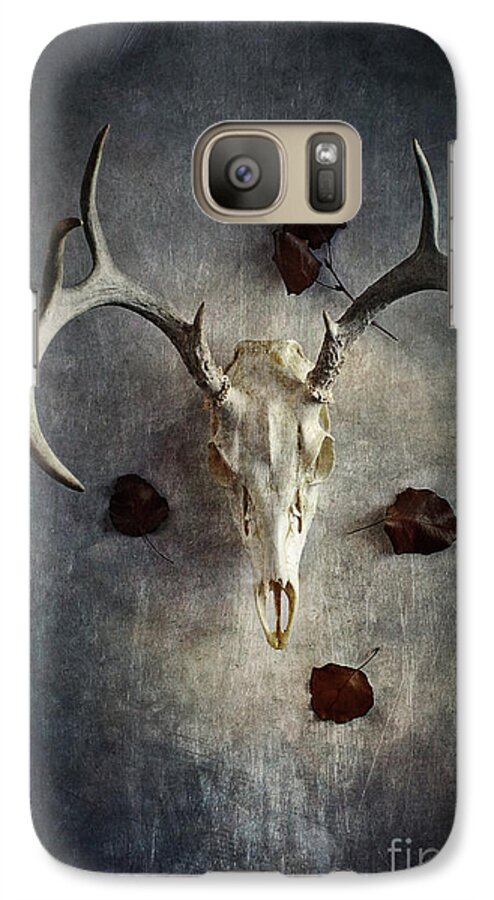 Deer Galaxy S7 Case featuring the photograph Deer Buck Skull with Fallen Leaves by Stephanie Frey
