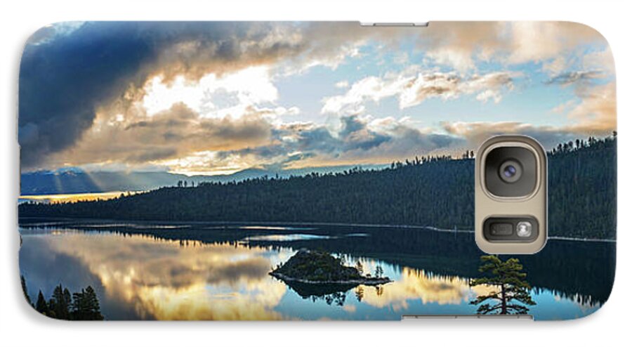 Emerald Bay Galaxy S7 Case featuring the photograph Emerald Bay Sunrise Rays by Brad Scott