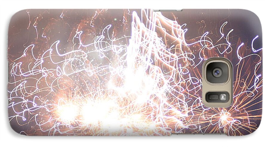 Fire Galaxy S7 Case featuring the digital art Fireworks in the Park 6 by Gary Baird