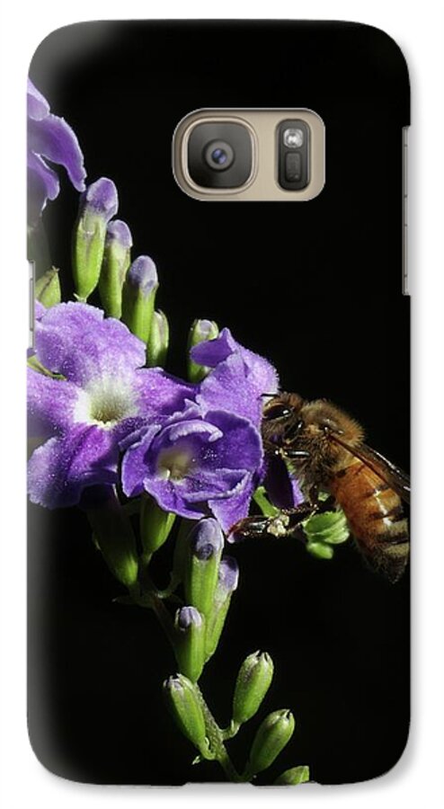Bees Galaxy S7 Case featuring the photograph Honeybee on Golden Dewdrop by Richard Rizzo