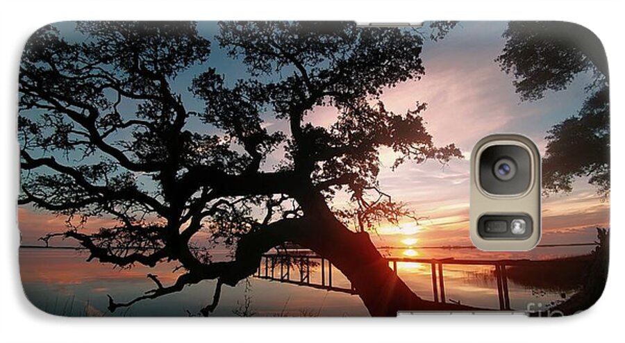 Sunrise Galaxy S7 Case featuring the photograph Live oak Sunrise by Benanne Stiens