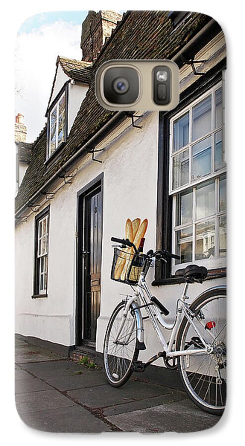 Bicycle Galaxy S7 Case featuring the photograph Lunch French Style by Bicycle in Cambridge by Gill Billington