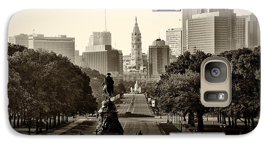 Philadelphia Galaxy S7 Case featuring the photograph Philadelphia Benjamin Franklin Parkway in Sepia by Bill Cannon