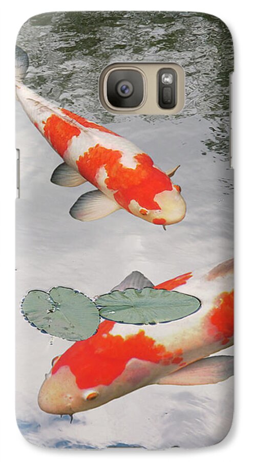 Japanese Koi Fish Galaxy S7 Case featuring the photograph Serenity - Red And White Koi by Gill Billington