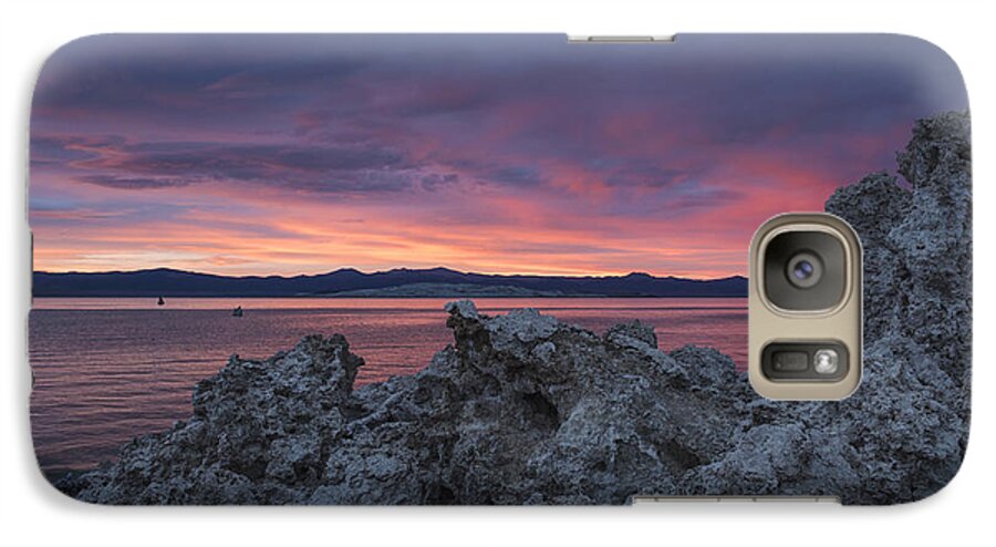 Sandra Bronstein Galaxy S7 Case featuring the photograph Sunset Over Mono Lake by Sandra Bronstein