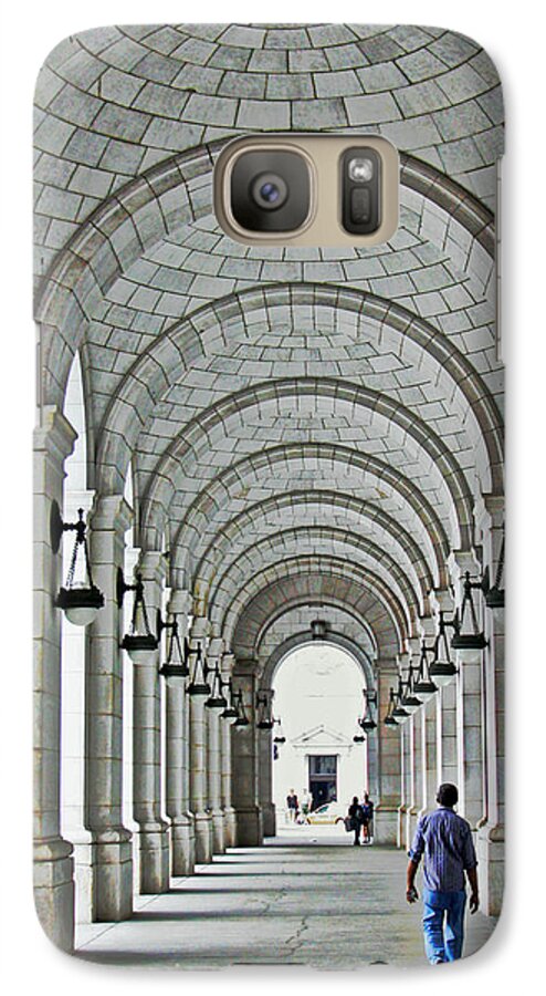 Union Station Galaxy S7 Case featuring the photograph Union Station Exterior Archway by Suzanne Stout
