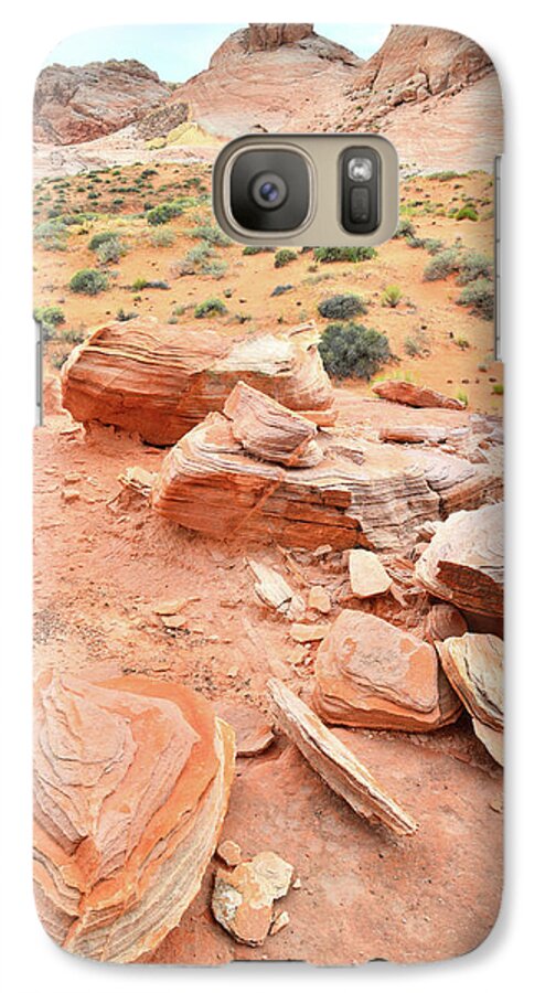 Valley Of Fire State Park Galaxy S7 Case featuring the photograph Wash 4 in Valley of Fire by Ray Mathis