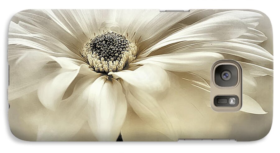 Flower Galaxy S7 Case featuring the photograph White Lights by Darlene Kwiatkowski