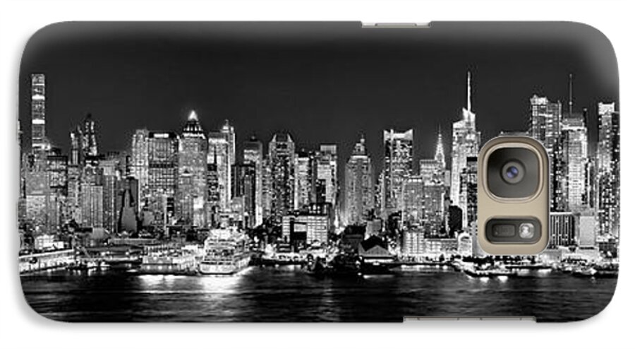 #faatoppicks Galaxy S7 Case featuring the photograph New York City NYC Skyline Midtown Manhattan at Night Black and White by Jon Holiday
