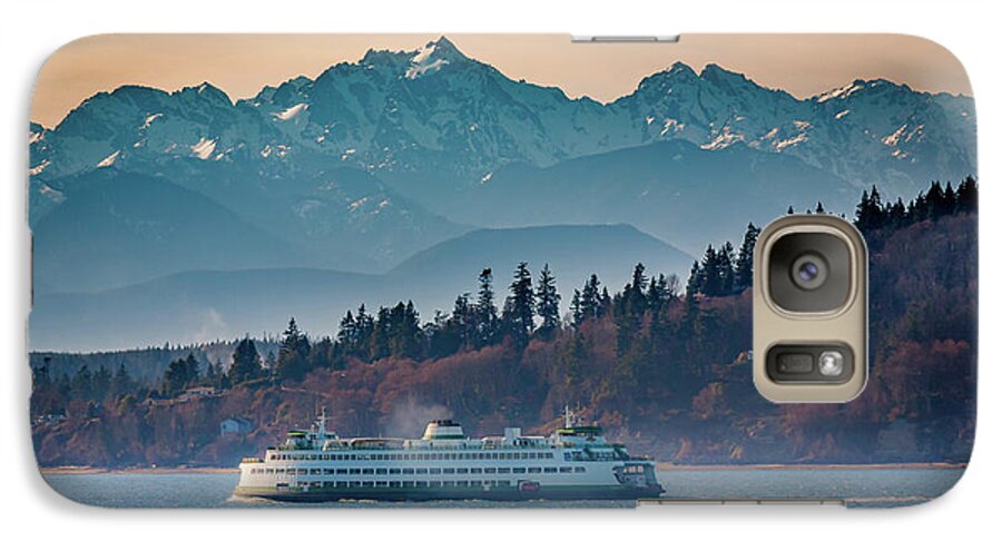 Seattle Galaxy S7 Case featuring the photograph State Ferry and the Olympics by Inge Johnsson