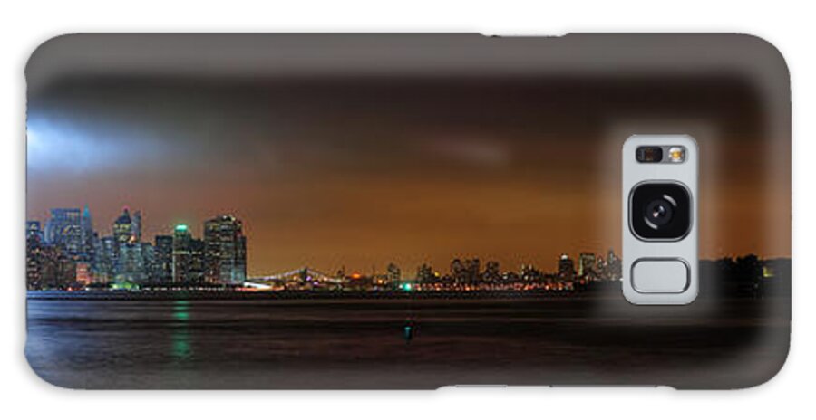 New York City Galaxy Case featuring the photograph New York City #14 by Songquan Deng