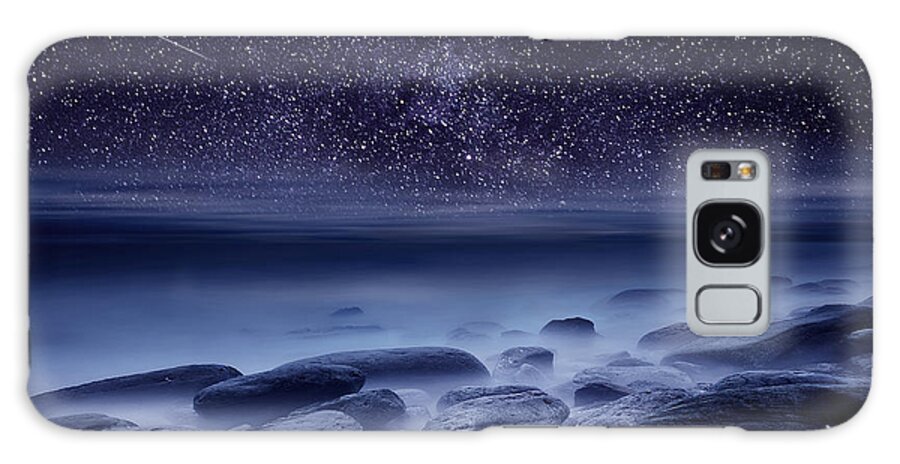 Night Galaxy Case featuring the photograph The cosmos #3 by Jorge Maia