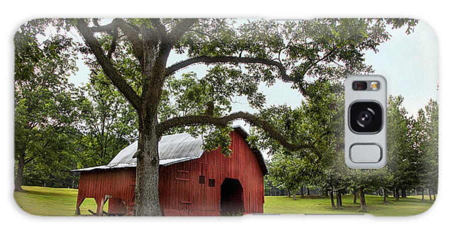 Alabama Galaxy Case featuring the photograph Alabama Red Barn by T Lowry Wilson