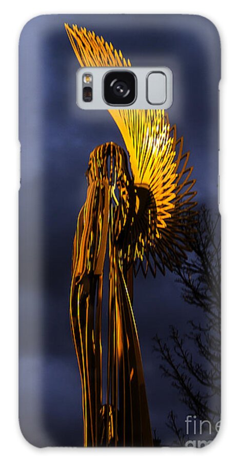 Angel Of Bargoed Galaxy S8 Case featuring the photograph Angel Of The Morning by Steve Purnell