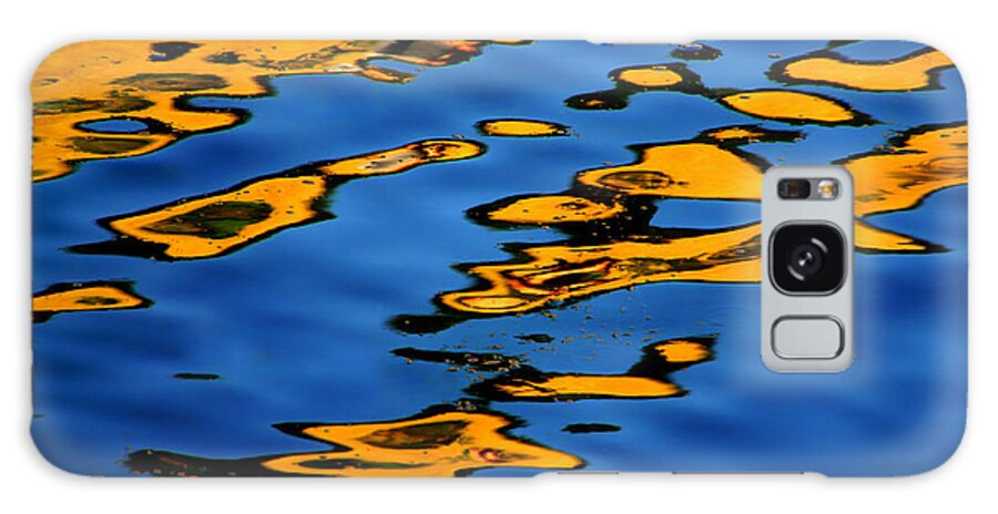 Abstract Water Galaxy S8 Case featuring the photograph Beagles At Play by Donna Blackhall