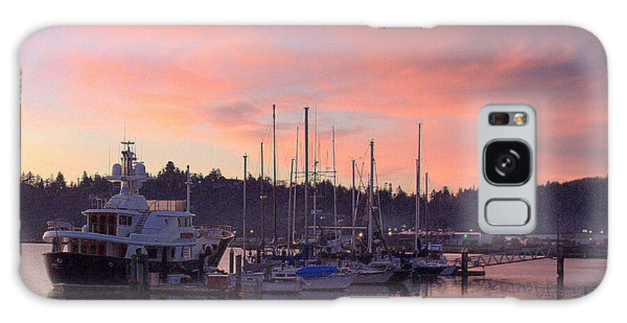 Boardwalk Galaxy Case featuring the photograph Boardwalk Sunrise by Suzy Piatt