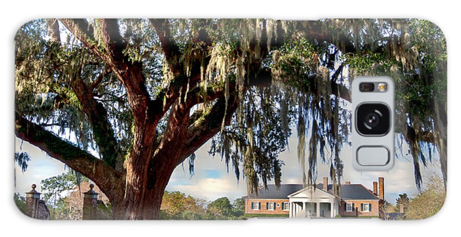 Boone Hall Plantation Galaxy Case featuring the photograph Boone Hall Mansion by Walt Baker