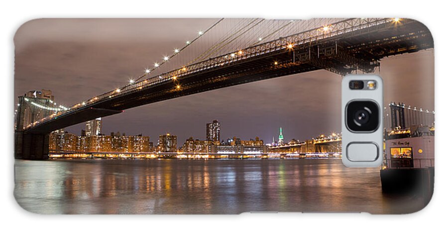 Brooklyn Galaxy S8 Case featuring the photograph Brooklyn Bridge Lights by Leslie Leda