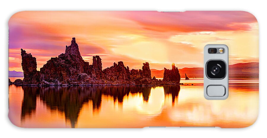 Mono Lake Galaxy Case featuring the photograph Colors by Midori Chan