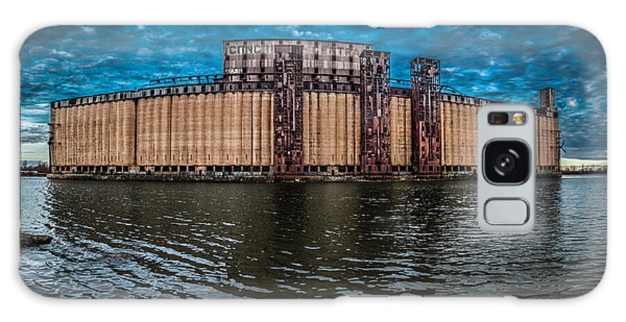 Central Galaxy Case featuring the photograph Concrete Central N1 by Chris Bordeleau