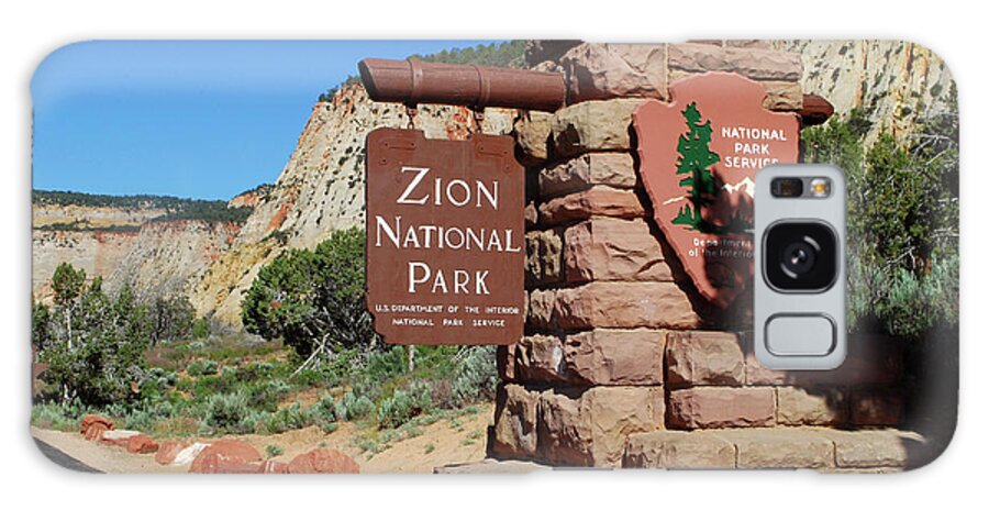 Brush Galaxy Case featuring the photograph East Entrance, Zion National Park, Utah by Lynn Seldon