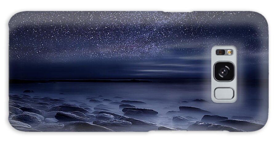 Night Galaxy Case featuring the photograph Echoes of the unknown by Jorge Maia
