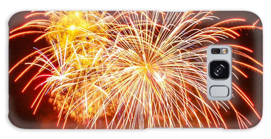 4th Of July Fireworks Galaxy Case featuring the photograph Fireworks Flower by Robert Hebert