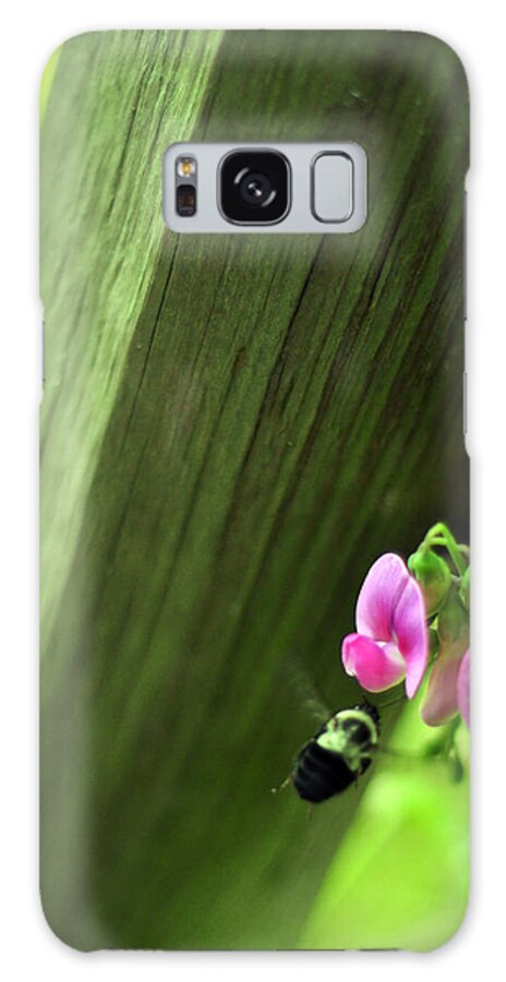 Lathyrus Odoratus Galaxy Case featuring the photograph Follow Your Bliss by Rebecca Sherman