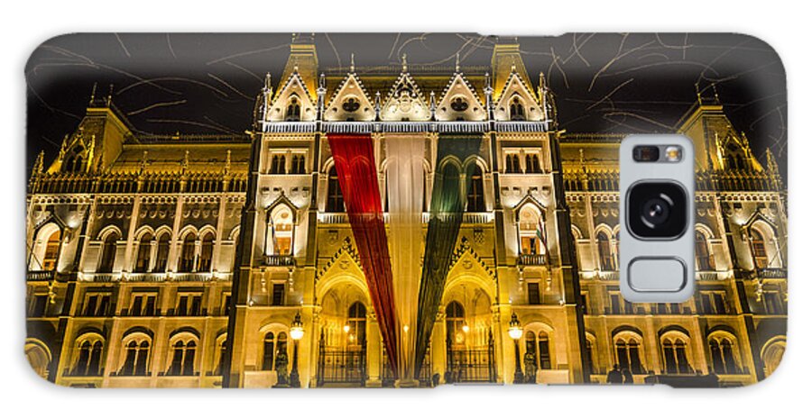 Country Galaxy S8 Case featuring the photograph Hungarian Parliament at Night by Pablo Lopez