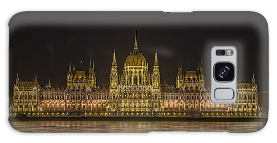 Joan Carroll Galaxy S8 Case featuring the photograph Hungarian Parliament Building Night by Joan Carroll