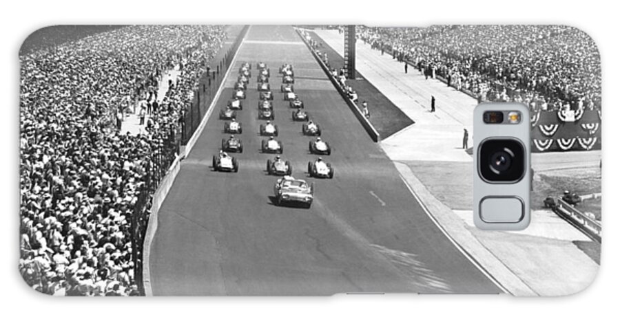 1950's Galaxy S8 Case featuring the photograph Indy 500 Parade Lap by Underwood Archives