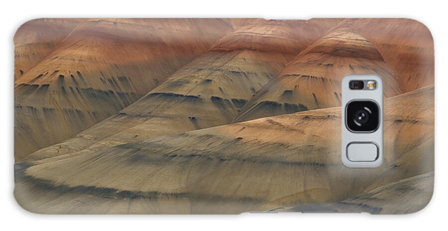 Painted Hills Galaxy Case featuring the photograph John Day Fossil Beds by Tracy Knauer
