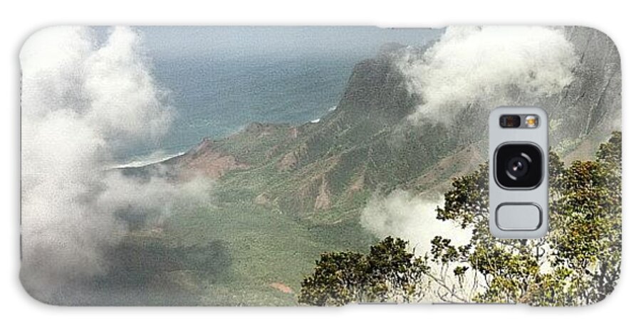 Igtube Galaxy Case featuring the photograph Kalalau Valley Overlook #hawaii #kauai by Brian Governale