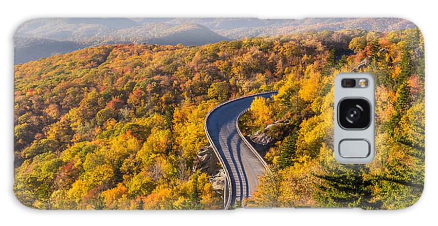 Linn Cove Viaduct Galaxy S8 Case featuring the photograph Linn Cove Viaduct on the Blue Ridge Parkway by Pierre Leclerc Photography