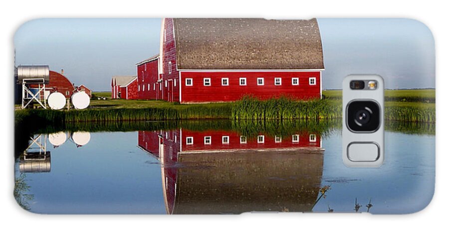 Reflections Galaxy Case featuring the photograph Lone Star Farms by Larry Trupp