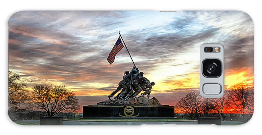 Marine Corps War Memorial Galaxy Case featuring the photograph Marine Corps War Memorial by Daniel Potter