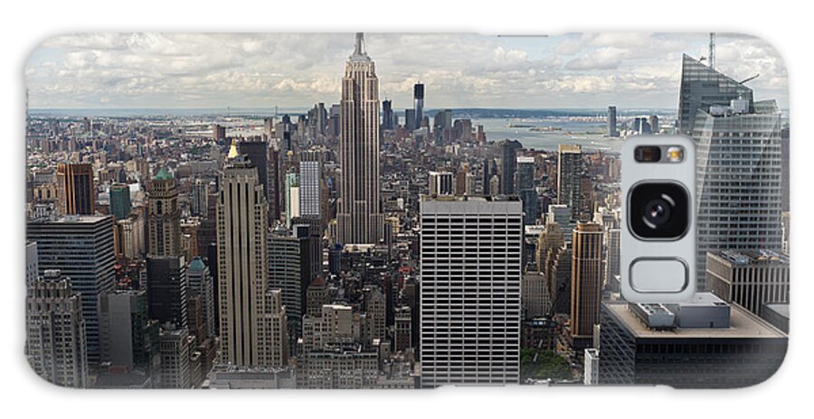 Empire State Building Galaxy Case featuring the photograph Midtown Manhattan by Gary Eason
