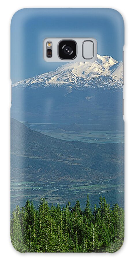 Mt. Shasta Galaxy Case featuring the photograph 1A5637-Mt. Shasta from Oregon by Ed Cooper Photography