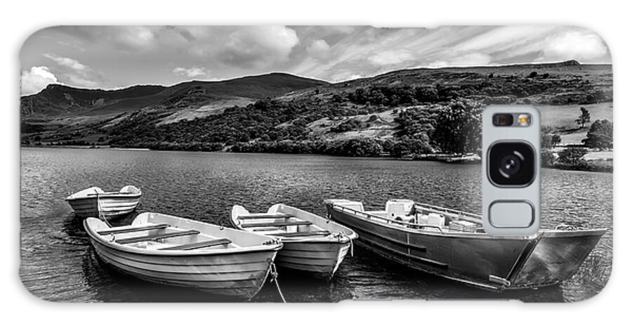 Llanllyfni Galaxy Case featuring the photograph Nantlle Uchaf Boats by Adrian Evans
